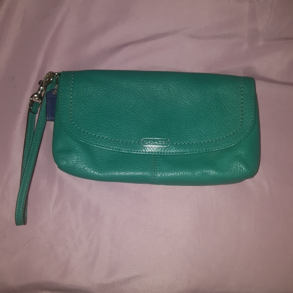 Coach wristlet/clutch purse